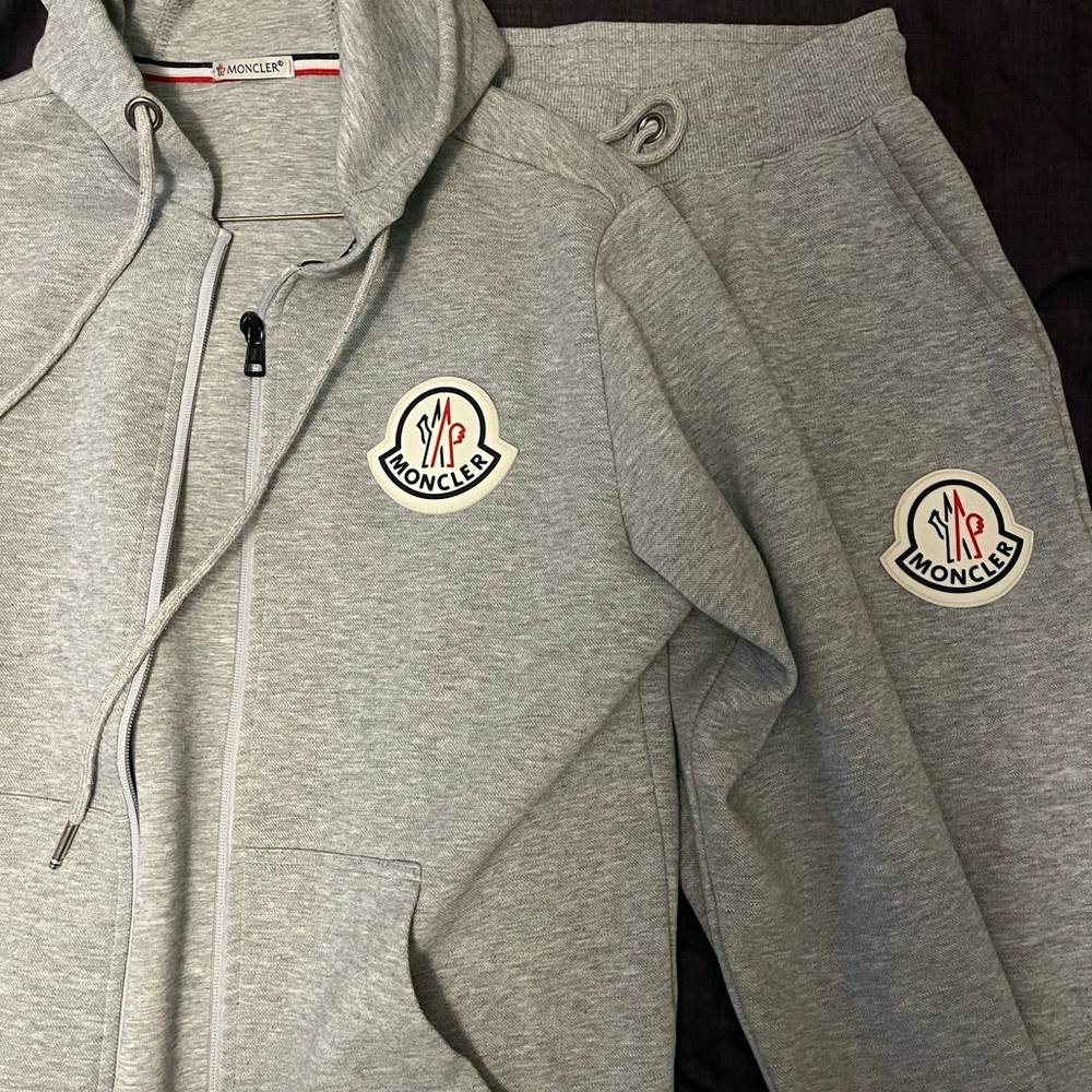 Moncler Sweat suit